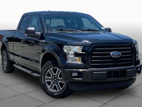 Used 2015 Ford F150 XLT w/ Equipment Group 302A Luxury AWD/4WD image 3