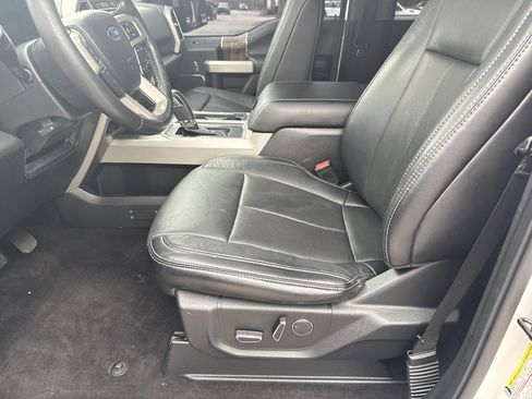 Used 2018 Ford F150 Lariat image 9