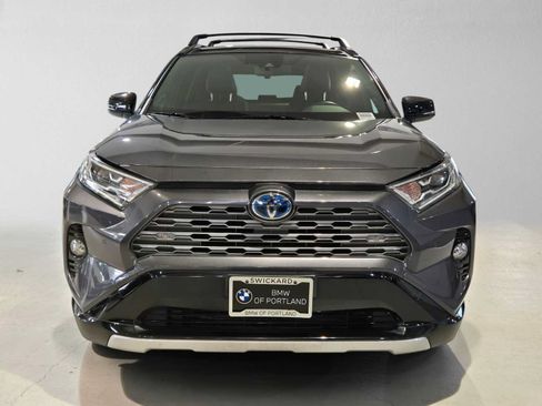 Used 2020 Toyota RAV4 XSE AWD/4WD image 8