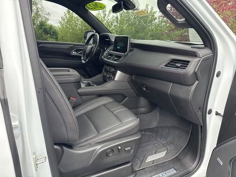 Used 2022 Chevrolet Tahoe RST w/ Luxury Package AWD/4WD image 30