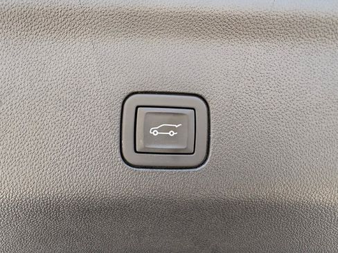 Used 2024 Chevrolet Tahoe High Country w/ Premium Package AWD/4WD image 36