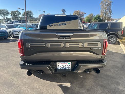 Used 2019 Ford F150 Raptor w/ Equipment Group 802A Luxury AWD/4WD image 3