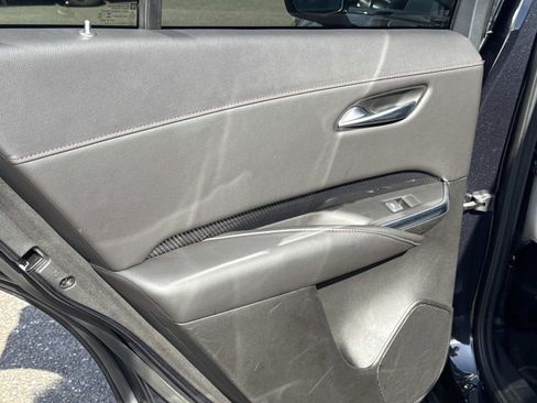 Used 2022 Cadillac XT4 Sport w/ Comfort Package image 11