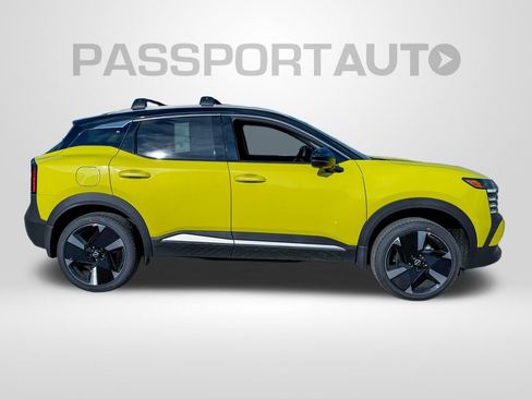 New 2026 Nissan Kicks SR w/ Cold Weather Package image 5