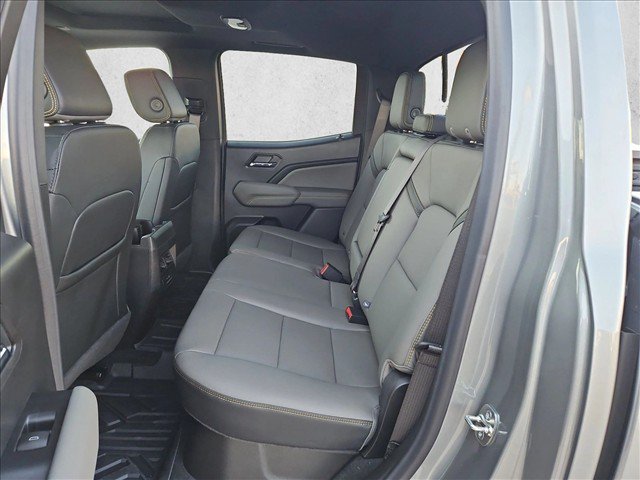 New 2026 Chevrolet Colorado ZR2 w/ Technology Package AWD/4WD image 16