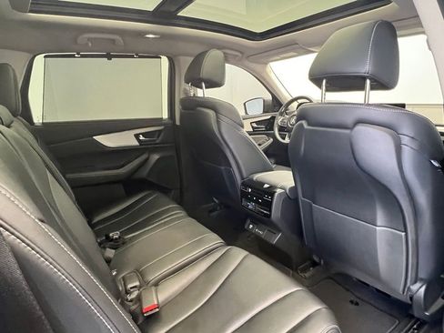 Used 2023 Acura MDX FWD w/ Technology Package image 8