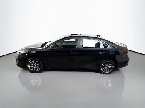 Used 2023 Kia Forte GT-Line w/ GT-Line Premium Package FWD image 4