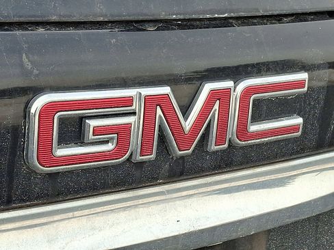 Used 2019 GMC Terrain SLE w/ Driver Convenience Package image 8