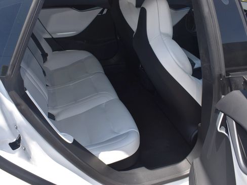 Used 2019 Tesla Model S 100D AWD/4WD image 13