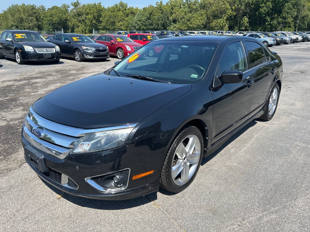 Used 2010 Ford Fusion Sport FWD image 2