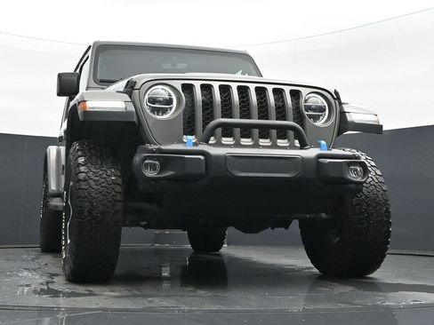 Used 2022 Jeep Wrangler Unlimited Rubicon 4xe w/ Steel Bumper Group AWD/4WD image 23