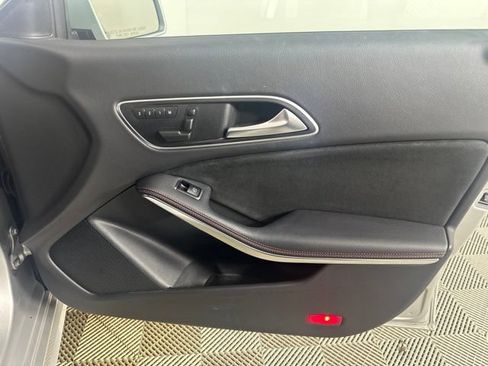 Used 2015 Mercedes-Benz CLA 250 image 23