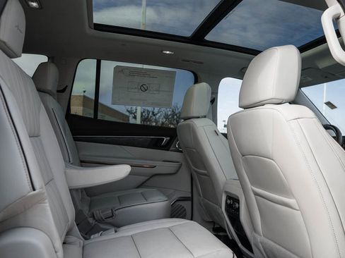 New 2026 Buick Enclave Avenir w/ Super Cruise Package AWD/4WD image 14