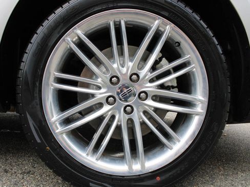 Used 2019 Lincoln MKT AWD image 21