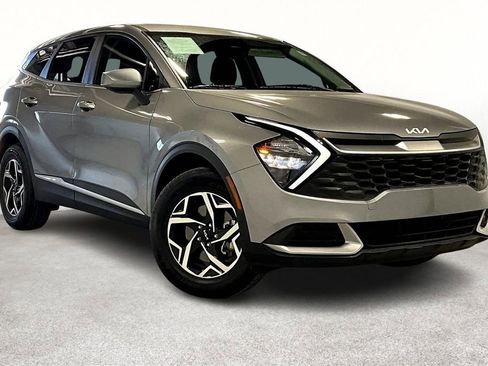 Used 2023 Kia Sportage LX image 1