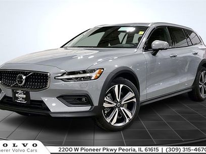 New 2026 Volvo V60 B5 Cross Country Plus w/ Climate Package