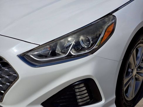 Used 2018 Hyundai Sonata Sport w/ Cargo Package FWD image 5