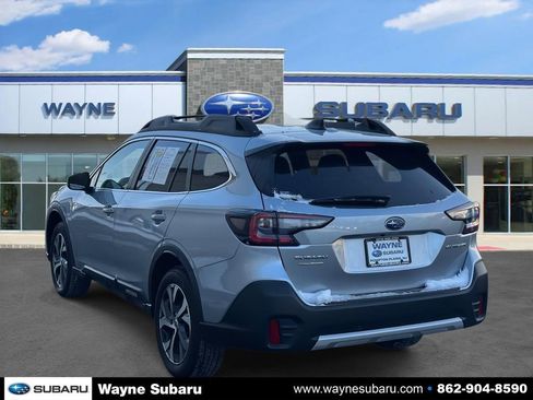 Used 2022 Subaru Outback Limited image 4