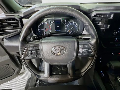 Used 2025 Toyota Tundra SR5 w/ SR5 Convenience Package AWD/4WD image 11