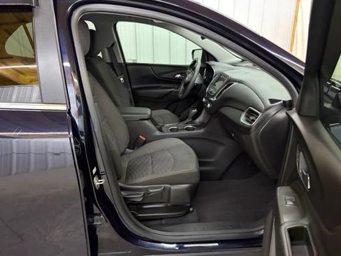 Used 2021 Chevrolet Equinox LT FWD image 30