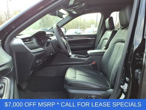 New 2026 Jeep Grand Cherokee Limited AWD/4WD image 13