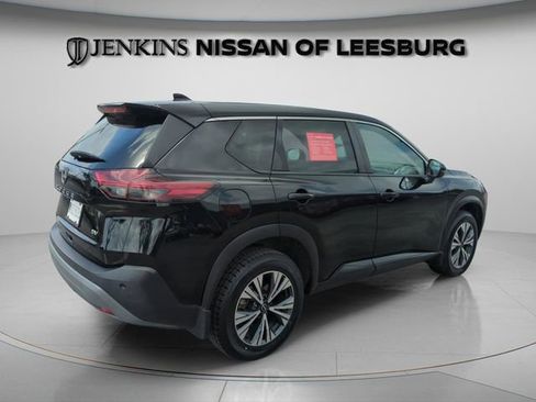 Certified 2022 Nissan Rogue SV image 6