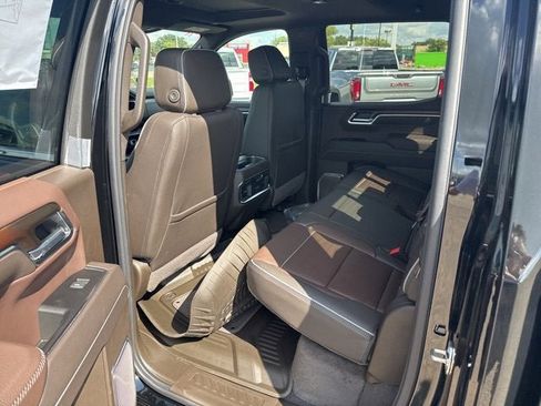 New 2026 GMC Sierra 1500 Denali w/ Denali Reserve Package image 8