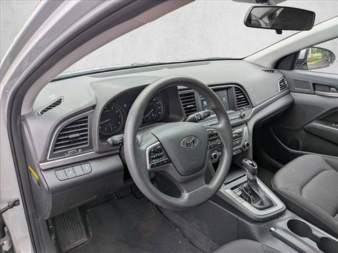 Used 2018 Hyundai Elantra SEL w/ Cargo Package FWD image 9