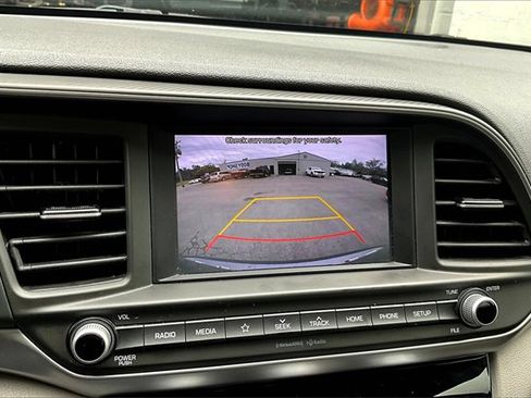 Used 2019 Hyundai Elantra SEL image 23