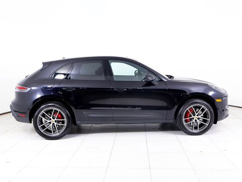 Certified 2023 Porsche Macan S AWD/4WD image 36