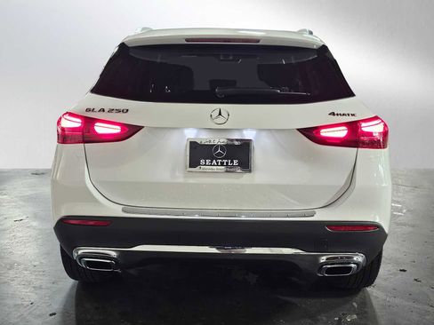 Certified 2026 Mercedes-Benz GLA 250 4MATIC image 4