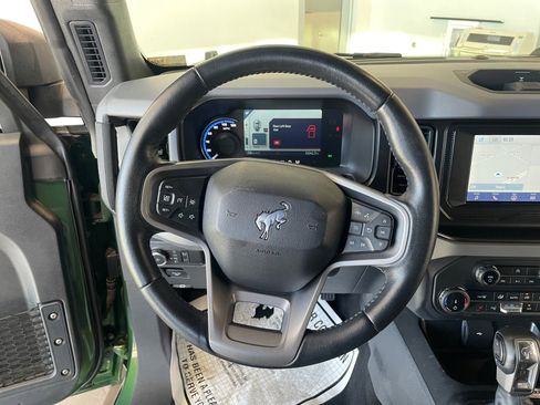 Used 2022 Ford Bronco Big Bend w/ Sasquatch Package image 9