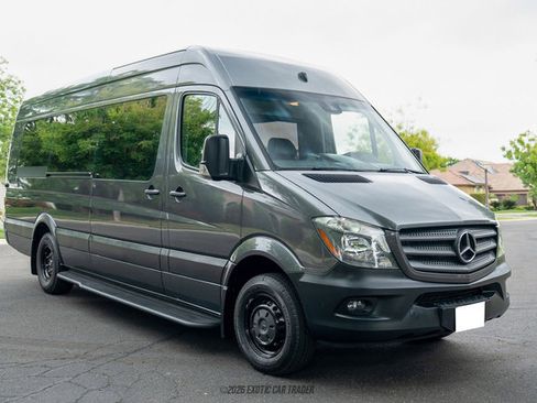 Used 2017 Mercedes-Benz Sprinter 3500 image 12