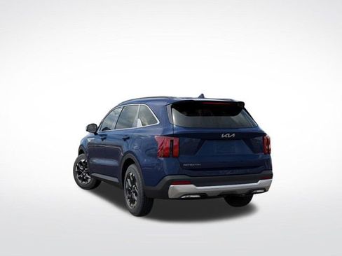New 2026 Kia Sorento S FWD image 4