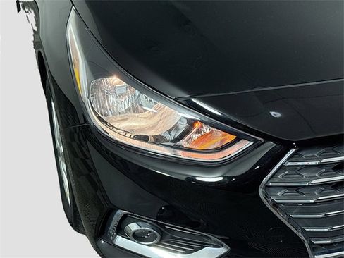 Used 2019 Hyundai Accent SEL image 3