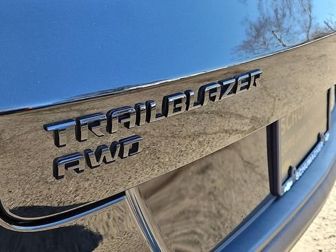 Used 2023 Chevrolet TrailBlazer RS image 29