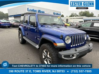 Used 2018 Jeep Wrangler Unlimited Sahara w/ Safety Group AWD/4WD video 1