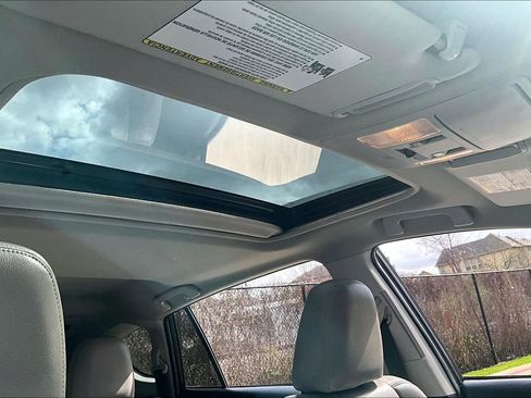 Used 2017 Toyota RAV4 XLE image 22