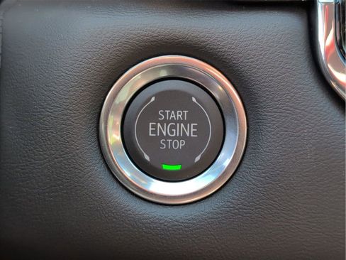 New 2026 GMC Canyon Elevation w/ Convenience Package image 20