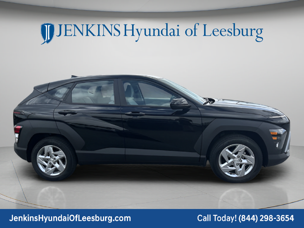 New 2026 Hyundai Kona SE FWD image 3
