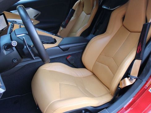 Used 2022 Chevrolet Corvette Stingray Preferred Cpe w/ Z51 Performance Package RWD image 19