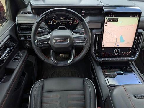 Used 2025 GMC Yukon AT4 Ultimate image 33