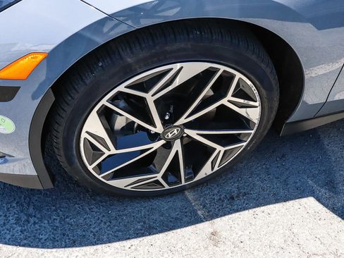 Used 2023 Hyundai Ioniq 6 SEL RWD image 16
