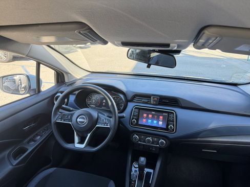 Used 2025 Nissan Versa SV FWD image 33