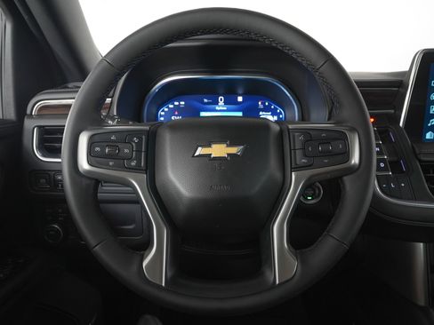 Used 2023 Chevrolet Tahoe LT w/ Luxury Package AWD/4WD image 17