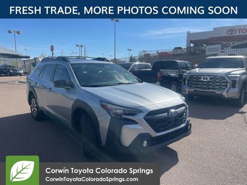 Used 2024 Subaru Outback Premium AWD/4WD image 1