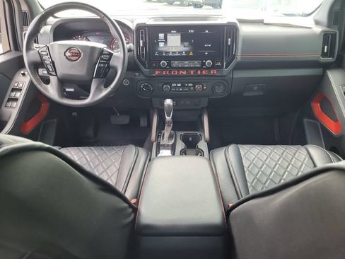 Used 2025 Nissan Frontier PRO-4X w/ Tow Package AWD/4WD image 14