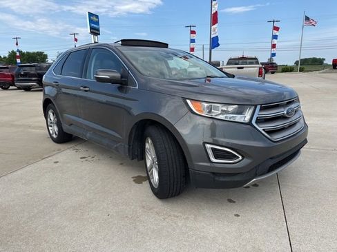 Used 2017 Ford Edge Titanium w/ Equipment Group 301A AWD/4WD image 19