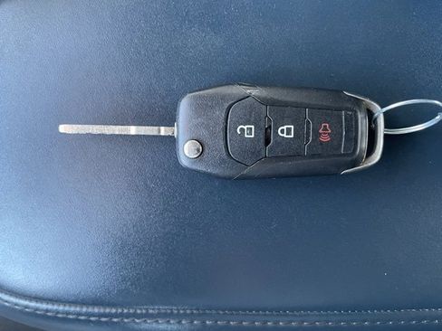 Used 2023 Ford Maverick XLT image 16