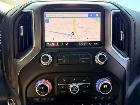 Used 2021 GMC Sierra 2500 Denali w/ Denali Ultimate Package AWD/4WD image 30